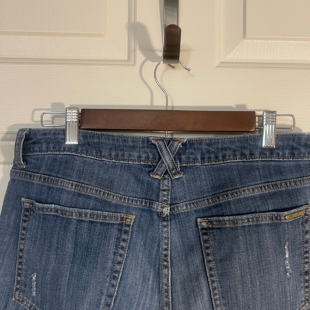 Jennifer Lopez brand women's distressed look jeans shorts size 8 - Picture 6 of 10